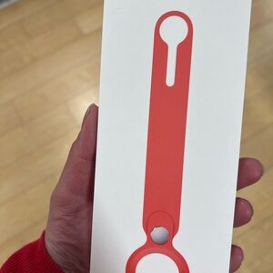 Apple Coral AirTag Loop Silicone